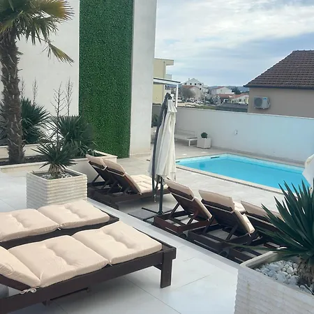 Appartement Sea View Luxury Penthouse With Sauna, Jacuzzi And Pool In Villa Zadar Superior Zadar