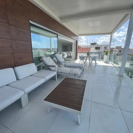 Sea View Luxury Penthouse With Sauna, Jacuzzi And Pool In Villa Zadar Superior * Zadar