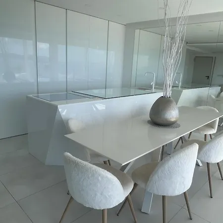Sea View Luxury Penthouse With Sauna, Jacuzzi And Pool In Villa Zadar Superior *