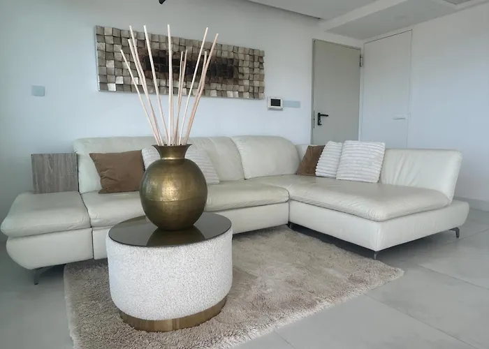 Daire Sea View Luxury Penthouse With Sauna, Jacuzzi And Pool In Superior Zadar