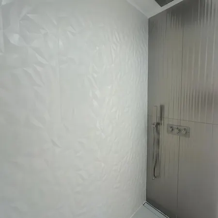 Sea View Luxury Penthouse With Sauna, Jacuzzi And Pool In Villa Zadar Superior * Zára