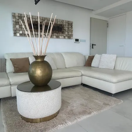 Daire Sea View Luxury Penthouse With Sauna, Jacuzzi And Pool In Superior Zadar
